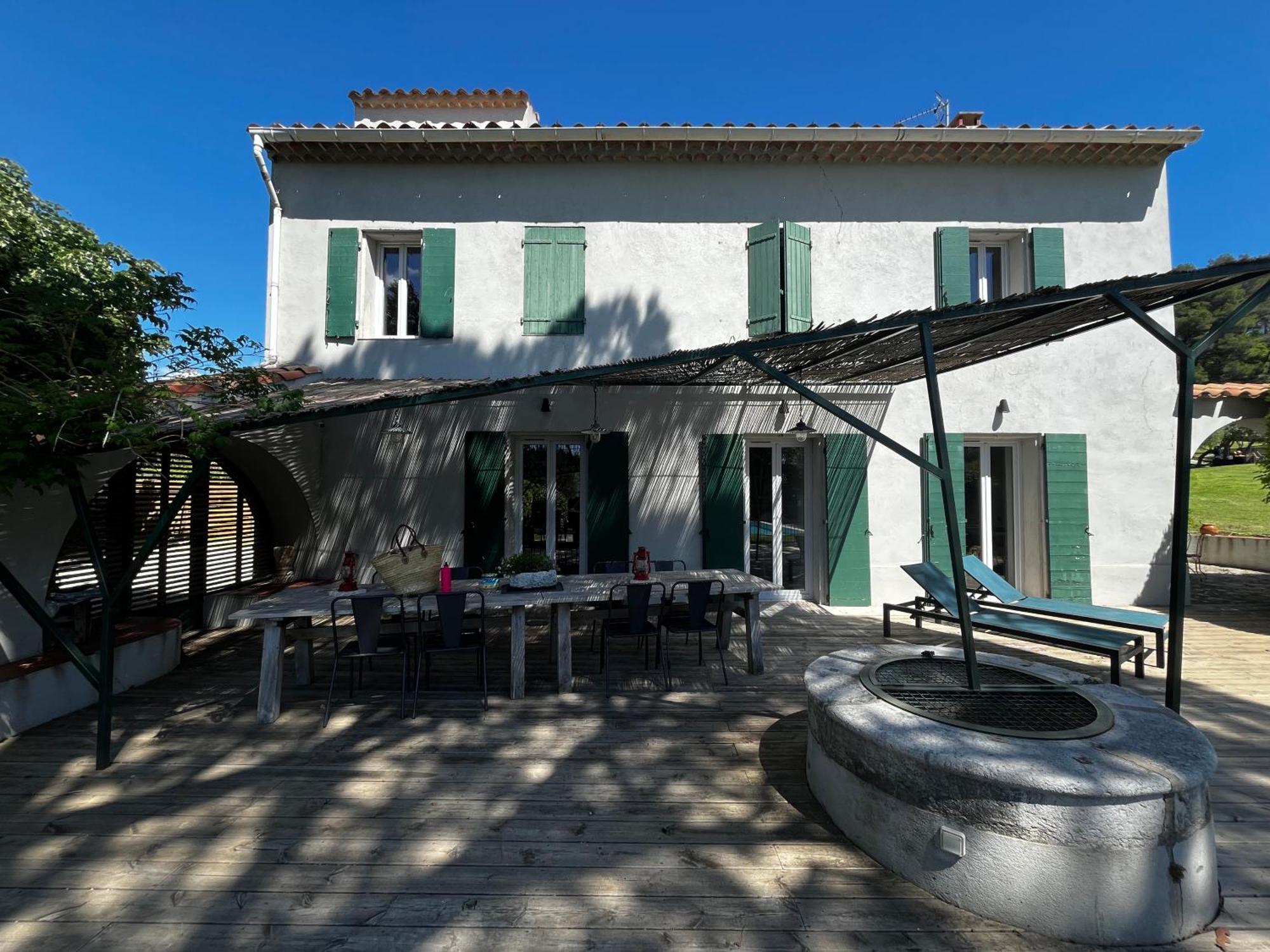Villavos- Le Bocage Cassis Esterno foto